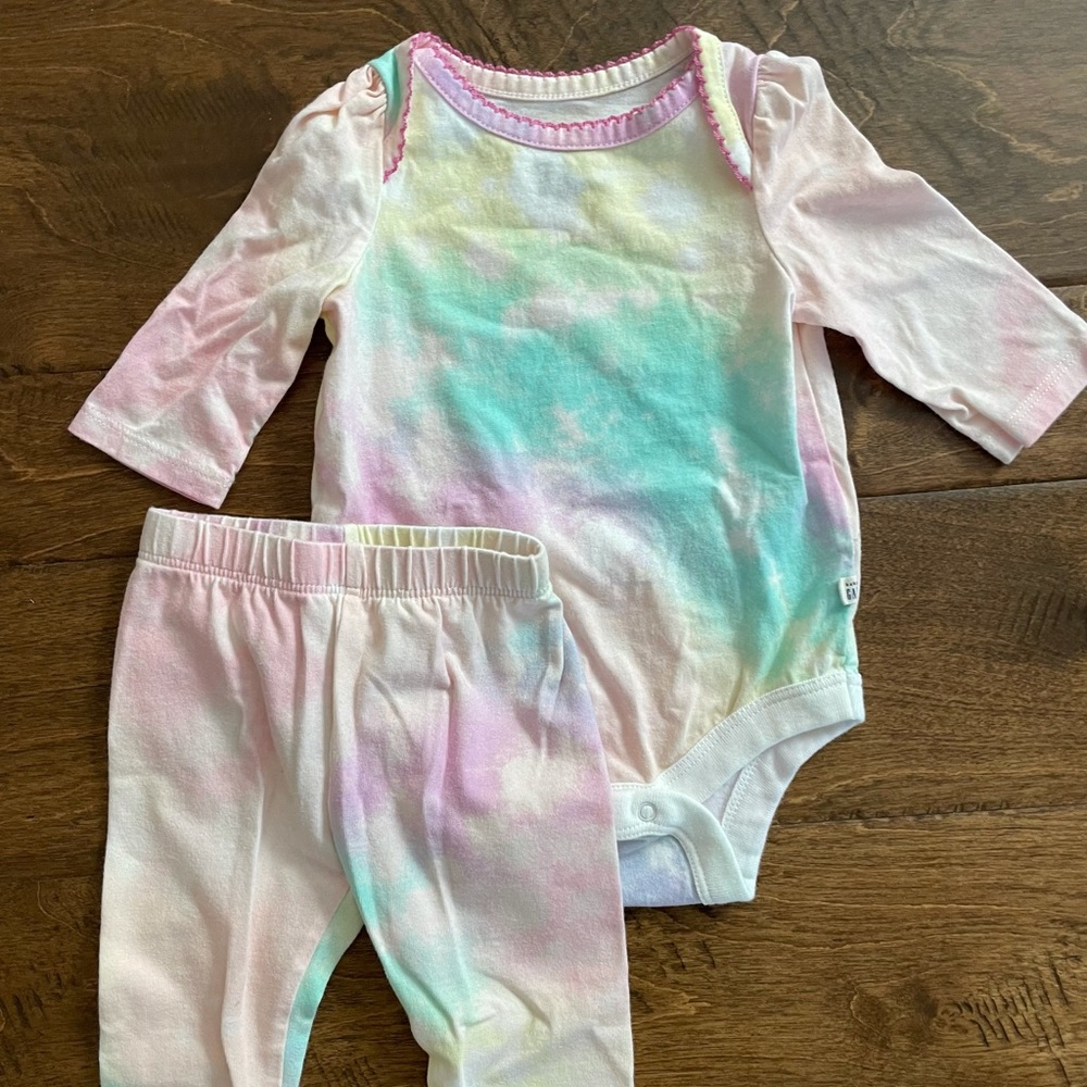 Baby Gap Tie-Dye Bodysuit and Leggings